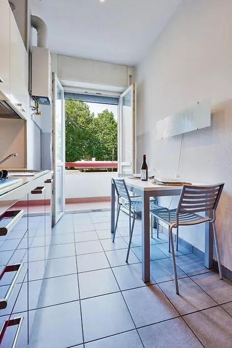 Lugano Suite - Free Internet And Netflix Milan 0*,